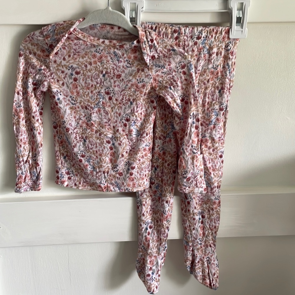 Solly Baby matching 2-pc Outfit
